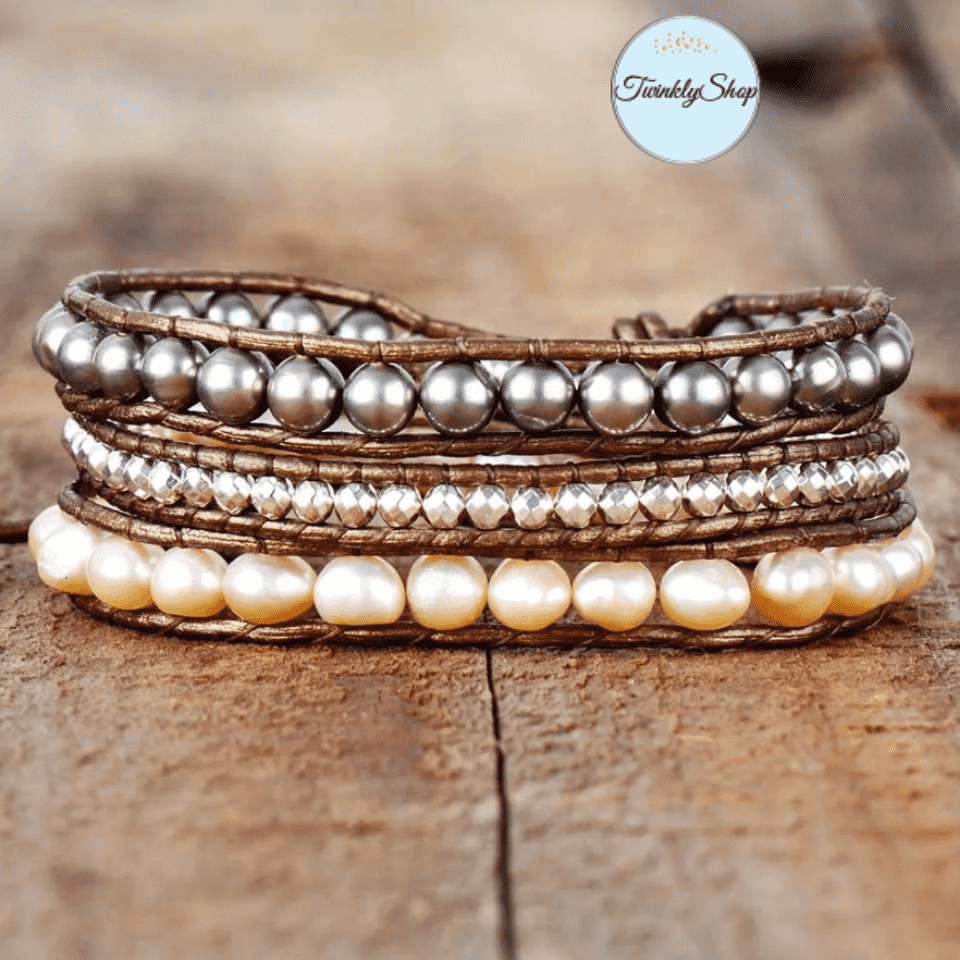 Wrap Bracelet, de 3 tours, tressé à la main en Véritable Cuir Métallisé et de Perles d'eau Douce 