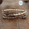 Wrap Bracelet, de 3 tours, tressé à la main en Véritable Cuir Métallisé et de Perles d'eau Douce